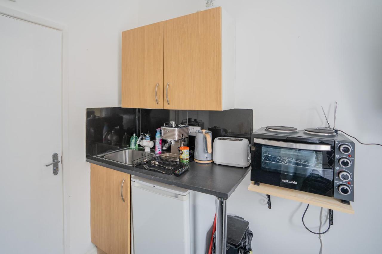 Small Private Studio Rooms In The Heart Of Angel London Bagian luar foto